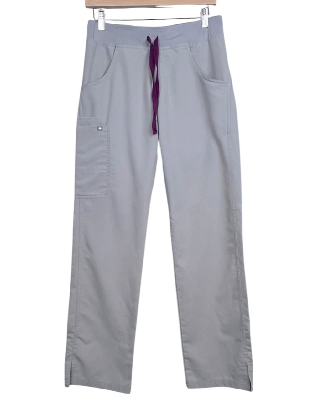 Figs Women's Technical Collection
Kade Cargo Gray Scrub Pants
T21004 Size M